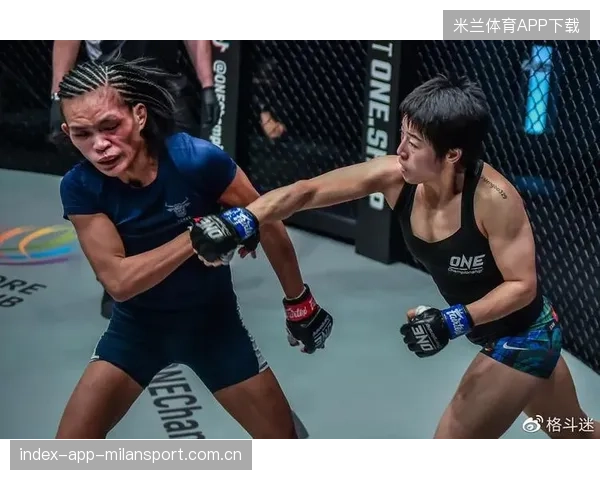 MMA巅峰逆转：最后一秒锁喉惊天逆转，宛如电影般的KO瞬间
