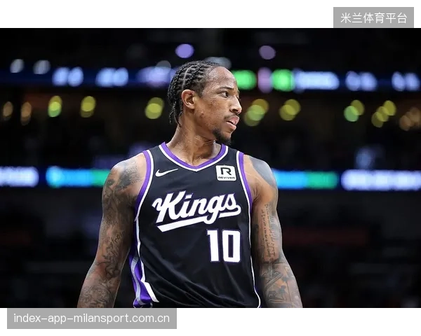 德罗赞背身单打依旧稳如教科书：把名将的技巧变成你自己的武器